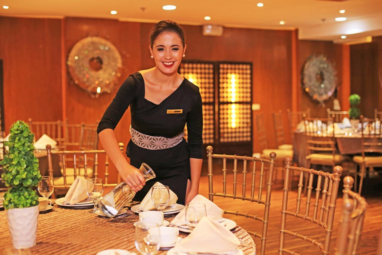 Swagman Hotel Manila Exteriör bild