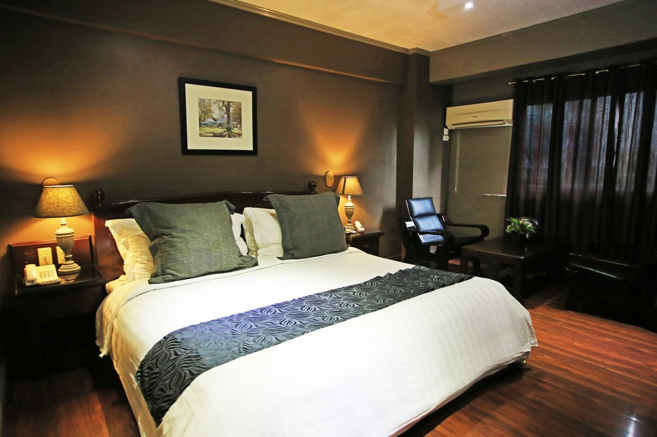 Swagman Hotel Manila Exteriör bild