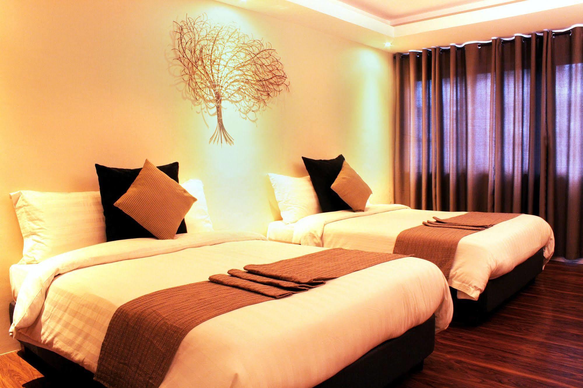 Swagman Hotel Manila Exteriör bild
